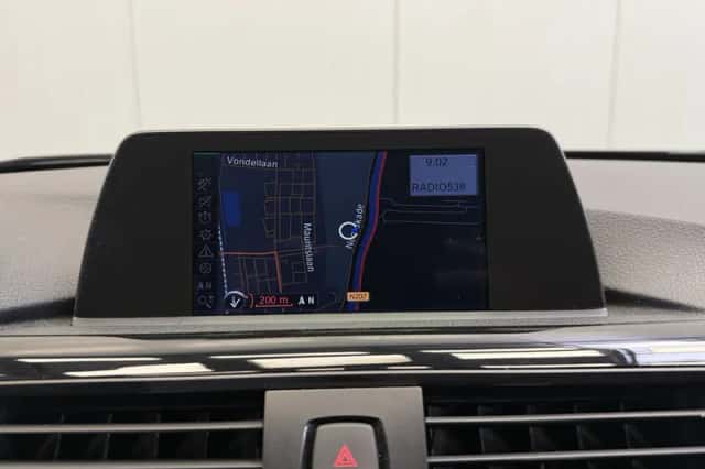 BMW 3-Serie (2013) thumbnail 6