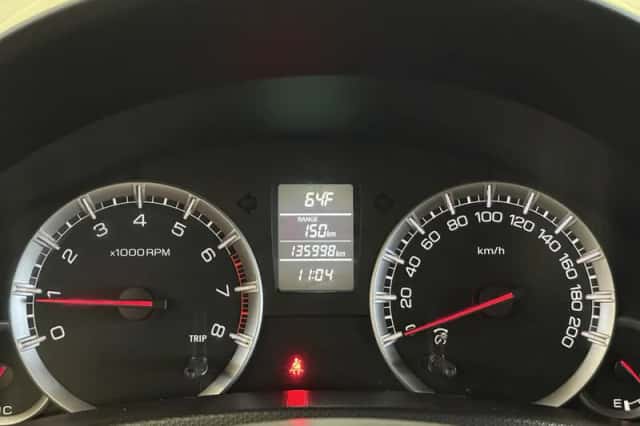 Suzuki Swift (2014) thumbnail 5