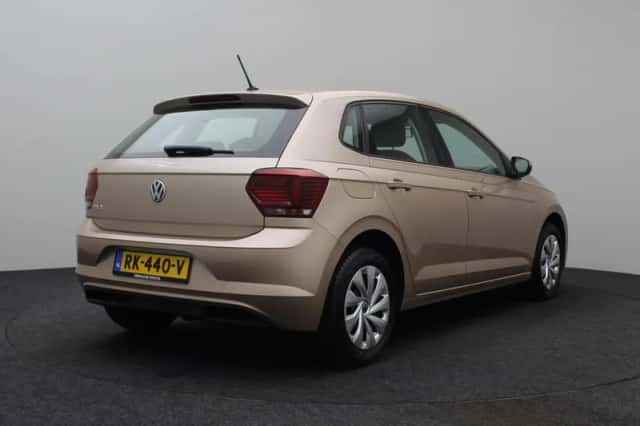 Volkswagen Polo (2018) thumbnail 3