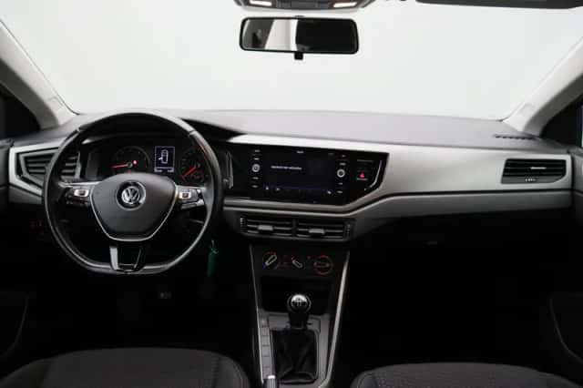 Volkswagen Polo (2018) thumbnail 4