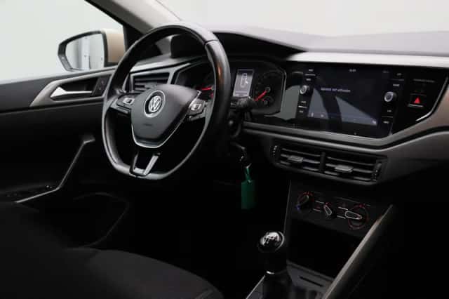 Volkswagen Polo (2018) thumbnail 6