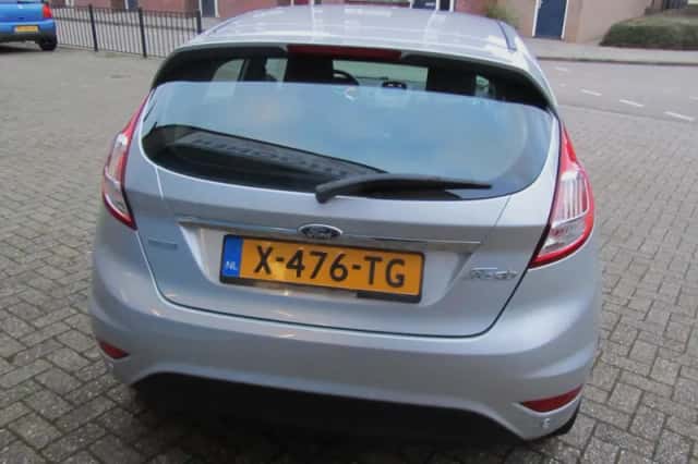 Ford Fiesta (2016) thumbnail 4