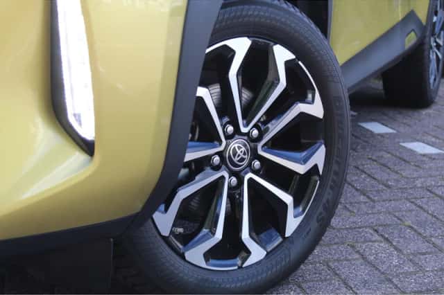 Toyota Yaris Cross (2021) thumbnail 4