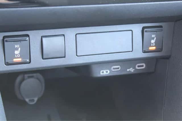 Toyota Yaris Cross (2025) thumbnail 3