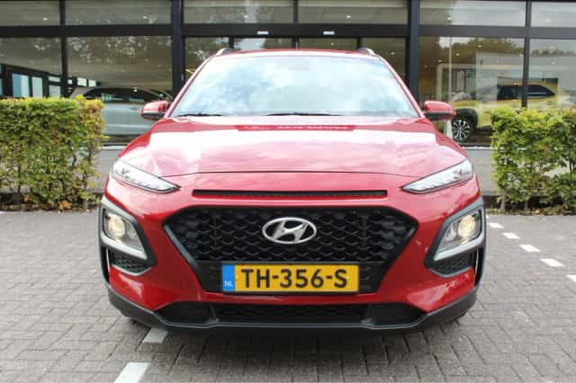 Hyundai Kona (2018) thumbnail 3