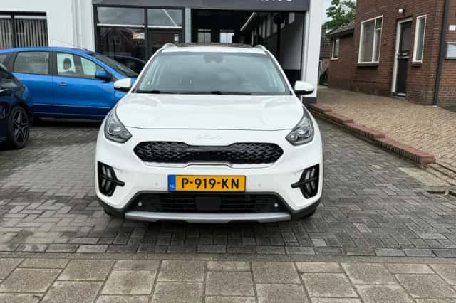 Kia Niro (2022) thumbnail 2