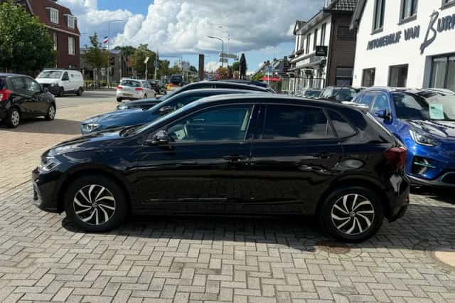 Volkswagen Polo (2024) thumbnail 4
