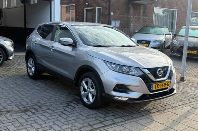 Nissan Qashqai (2018) thumbnail 3