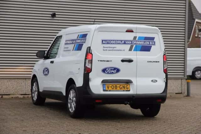 Ford Transit (2024) thumbnail 6