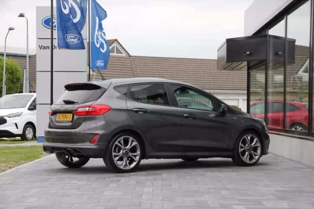 Ford Fiesta (2018) thumbnail 4