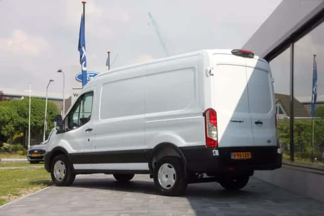 Ford Transit (2024) thumbnail 6