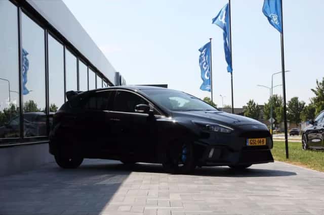Ford Focus (2017) thumbnail 3