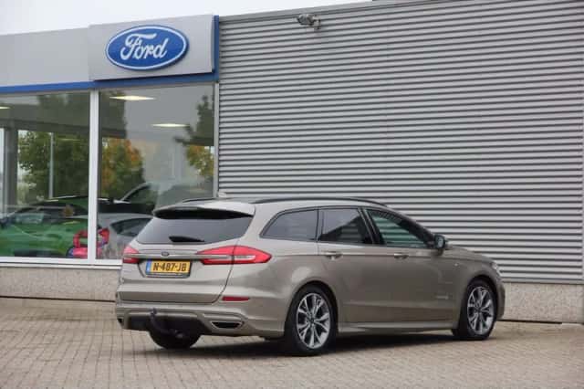 Ford Mondeo (2020) thumbnail 4