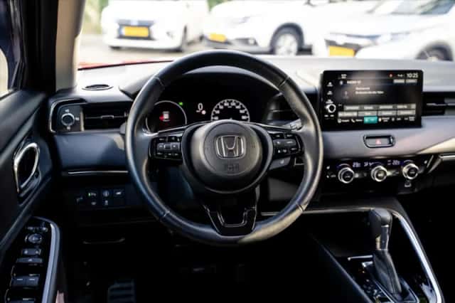 Honda HR-V (2023) thumbnail 6
