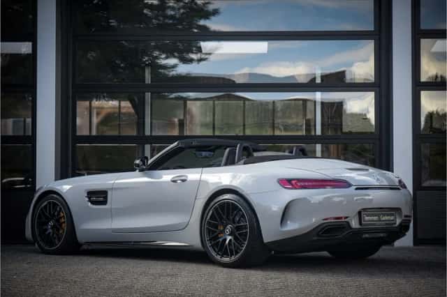 Mercedes-Benz AMG GT (2019) thumbnail 5