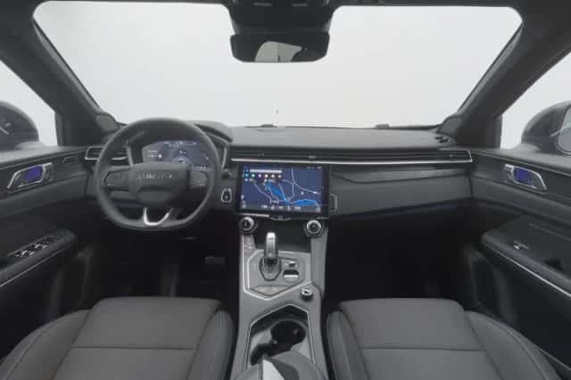 Lynk & Co 01 (2023) thumbnail 3