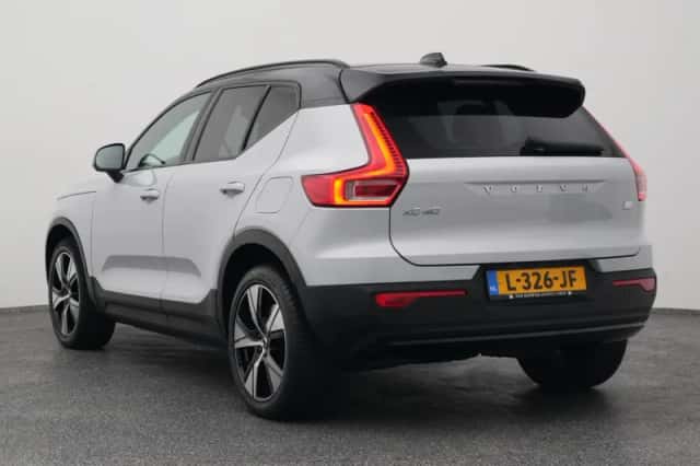 Volvo XC40 (2021) thumbnail 6