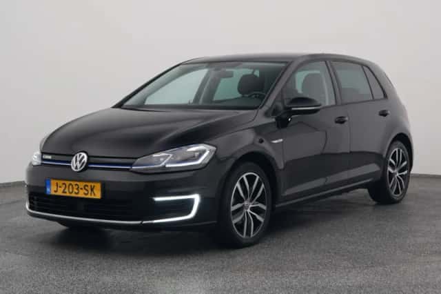 Volkswagen E-Golf (2020) thumbnail 1