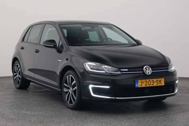 Volkswagen E-Golf (2020) thumbnail 2