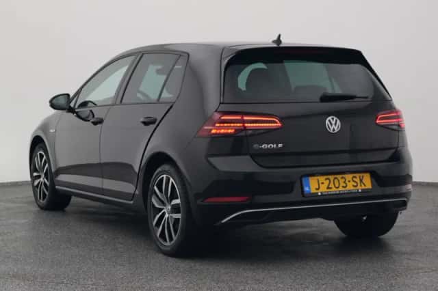 Volkswagen E-Golf (2020) thumbnail 6