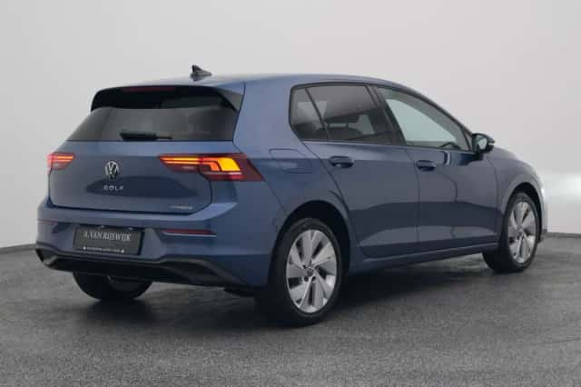 Volkswagen Golf (2026) thumbnail 6
