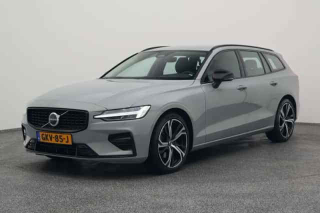 Volvo V60 (2024) thumbnail 1