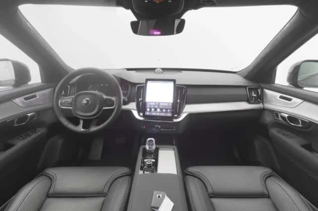 Volvo XC90 (2026) thumbnail 3