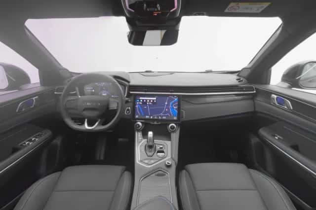 Lynk & Co 01 (2023) thumbnail 3