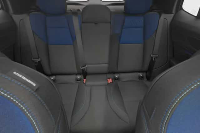 Lynk & Co 01 (2023) thumbnail 4