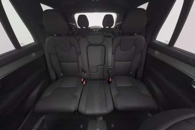 Volvo XC90 (2026) thumbnail 4