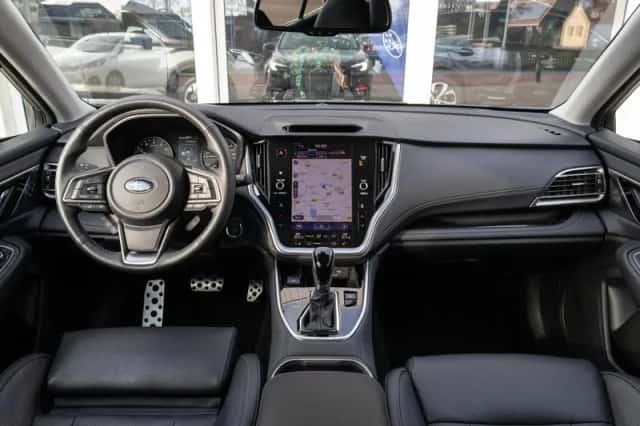 Subaru Outback (2022) thumbnail 3