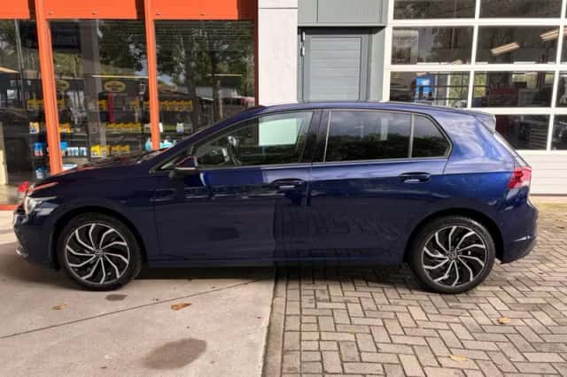 Volkswagen Golf (2021) thumbnail 4
