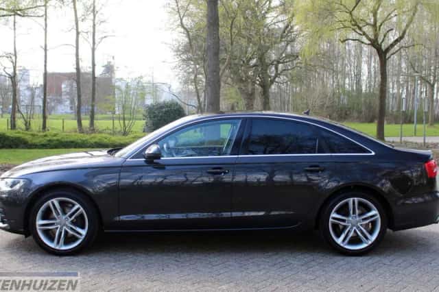 Audi A6 (2014) thumbnail 5