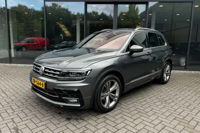 Volkswagen Tiguan (2019) thumbnail 1