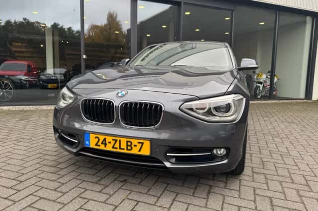 BMW 1-Serie (2013) thumbnail 3