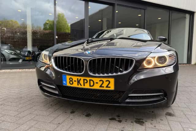 BMW Z4 (2013) thumbnail 5