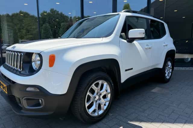 Jeep Renegade (2015) thumbnail 2