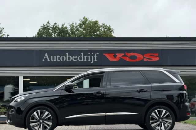 Peugeot 5008 (2020) thumbnail 3