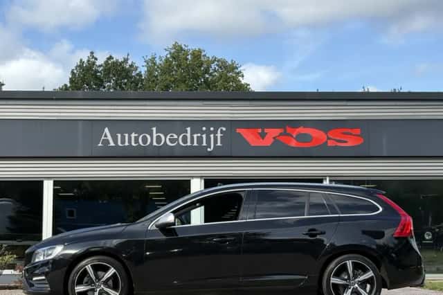 Volvo V60 (2018) thumbnail 3