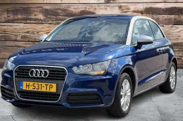 Audi A1 (2013) thumbnail 3