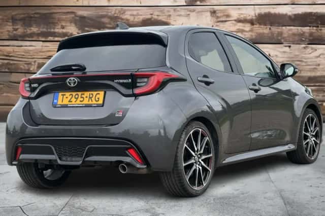 Toyota Yaris (2023) thumbnail 6
