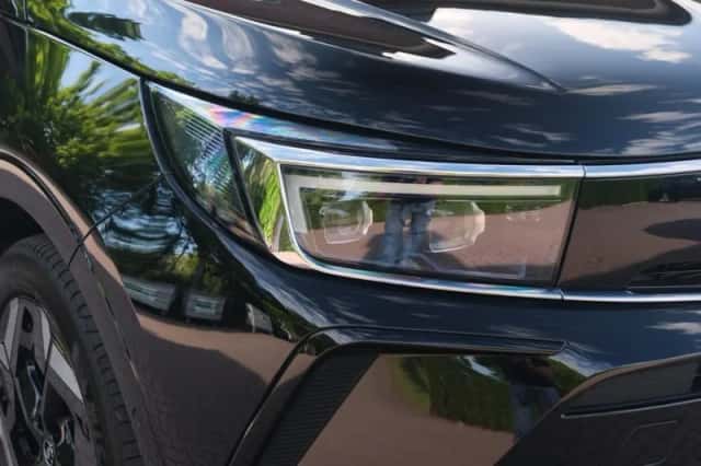 Opel Grandland (2023) thumbnail 2