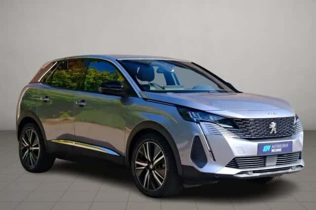 Peugeot 3008 (2024) thumbnail 1
