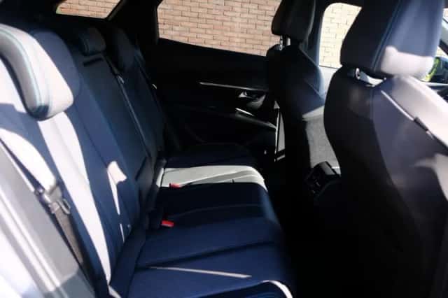 Peugeot 3008 (2024) thumbnail 3