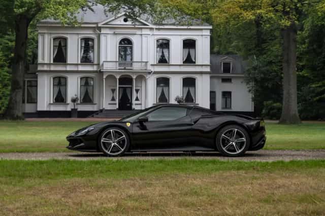 Ferrari 296 GTB (2023) thumbnail 1