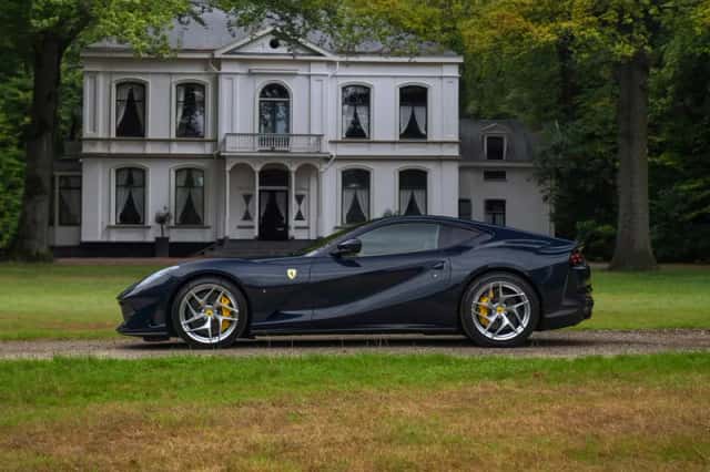 Ferrari 812 (2020) thumbnail 1
