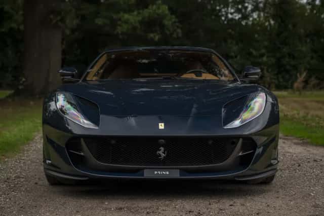 Ferrari 812 (2020) thumbnail 2