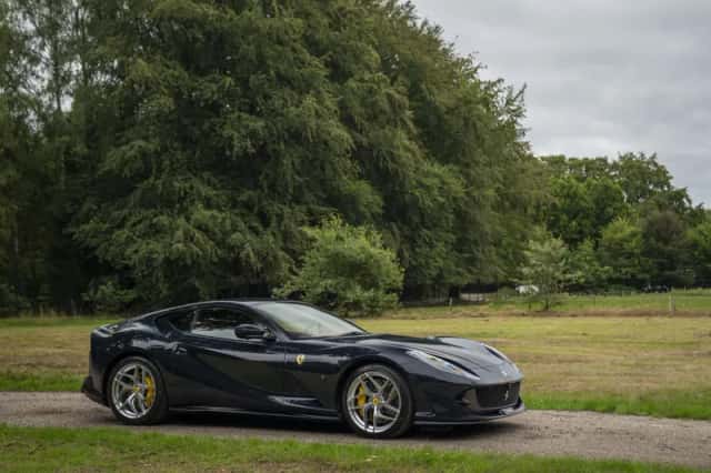 Ferrari 812 (2020) thumbnail 3
