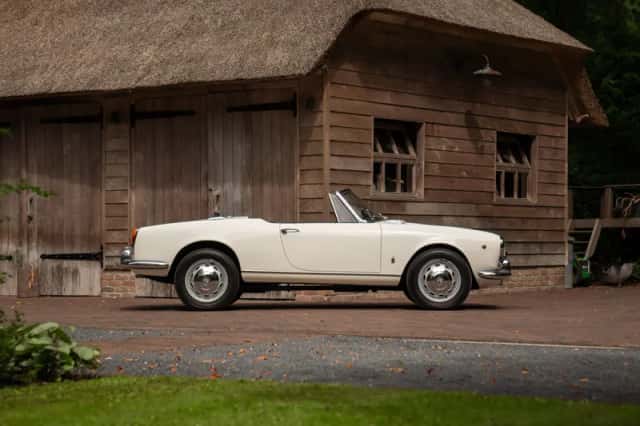 Alfa Romeo Giulia (1965) thumbnail 1