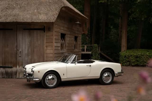 Alfa Romeo Giulia (1965) thumbnail 3
